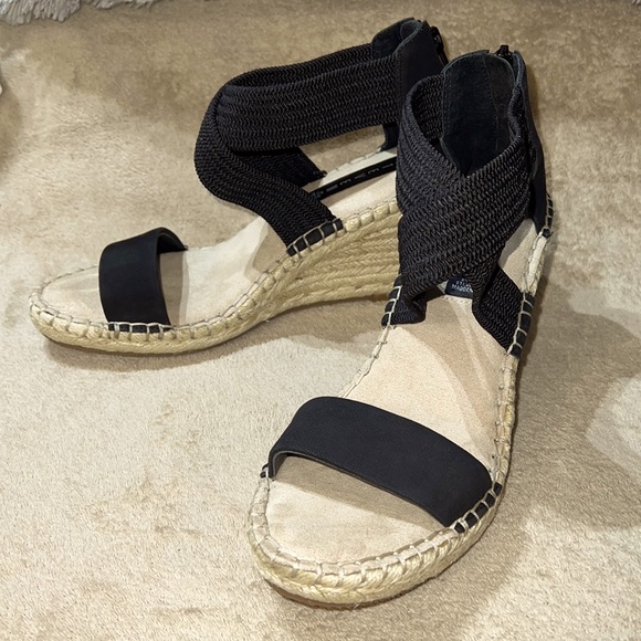 Steven By Steve Madden Shoes - Steven By Steve Madden Black Size 8 1/2 Leather Wedge LIKE NEW